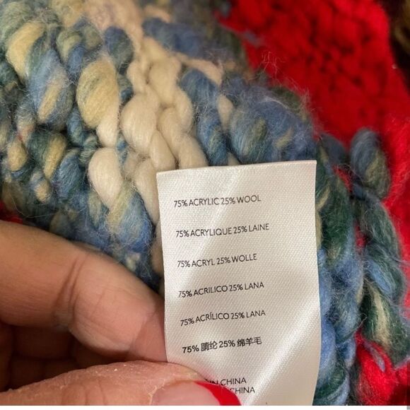 NWT BDG Kinley Chunky knit cropped cardigan size XS
Retail $148
C1 - Picture 13 of 14